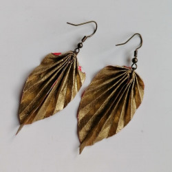 Earrings origami Leaf Plum