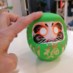 Green Daruma 12cm