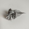 Spilla origami rosa in metallo