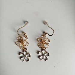 Cherry and metal flower earrings White