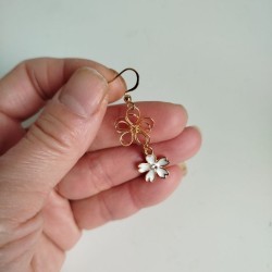 Cherry and metal flower earrings White