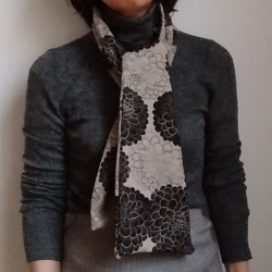 Short stole in Jacquaurd Cotton