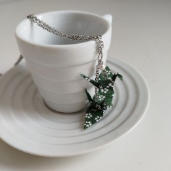 Necklace Cranes palegreen