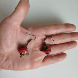 Earrings origami Pyramid Red-green
