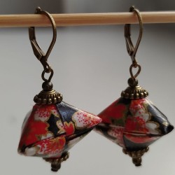 Earrings origami Pyramid Black