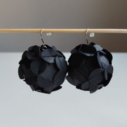 Paper Earrings-flower ball black L