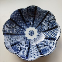 Shallow bowl Indigo flower