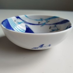 Shallow bowl Whale