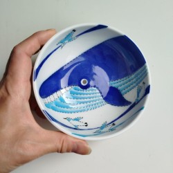 Shallow bowl Whale