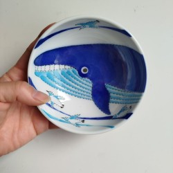 Shallow bowl Whale